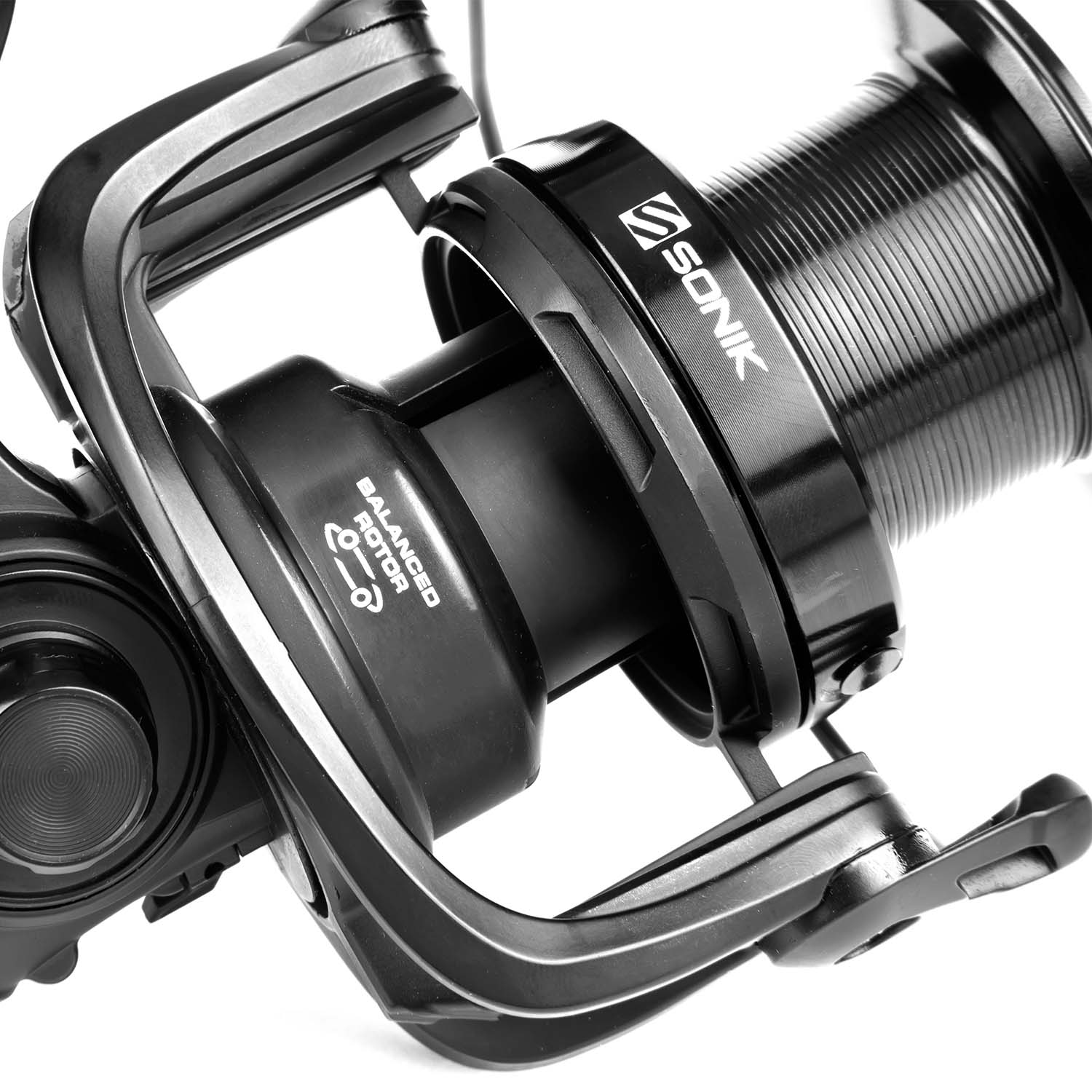 Sonik XTRACTOR+ FS Longcast Reel