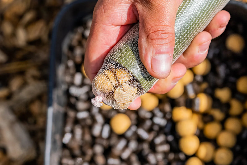 Load image into Gallery viewer, OMC CHOPSTIX Bait Chopping FADE PVA Mesh System
