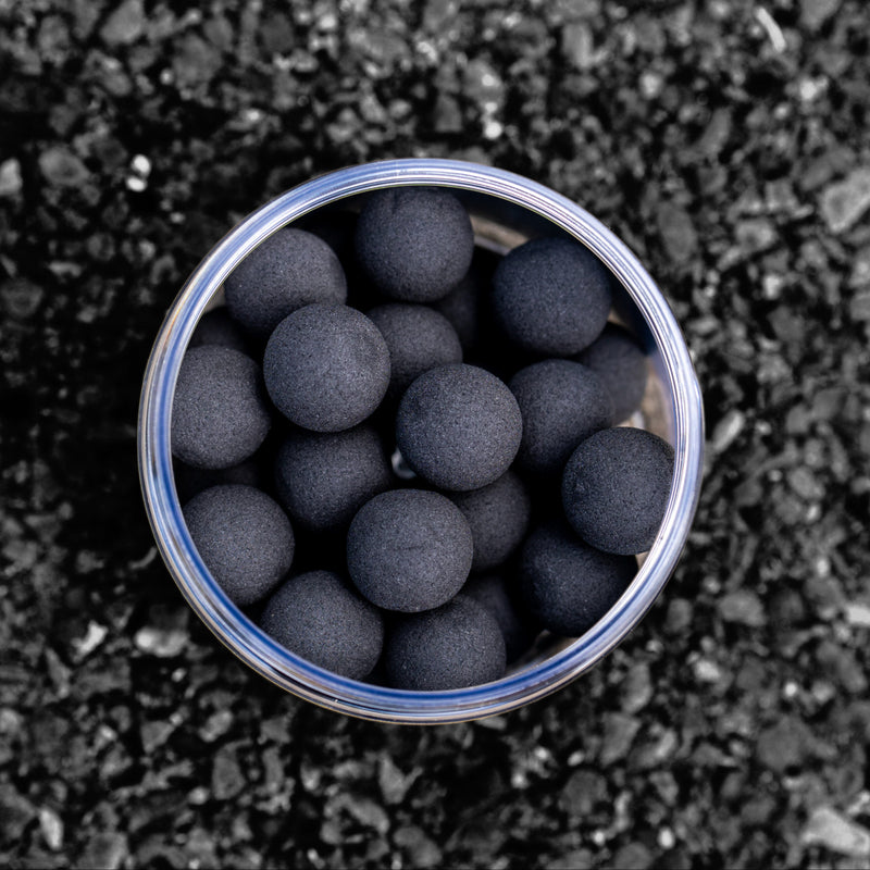 Load image into Gallery viewer, Elevate Baits Garlic Infusion 15mm Black Pop Up Hookbaits
