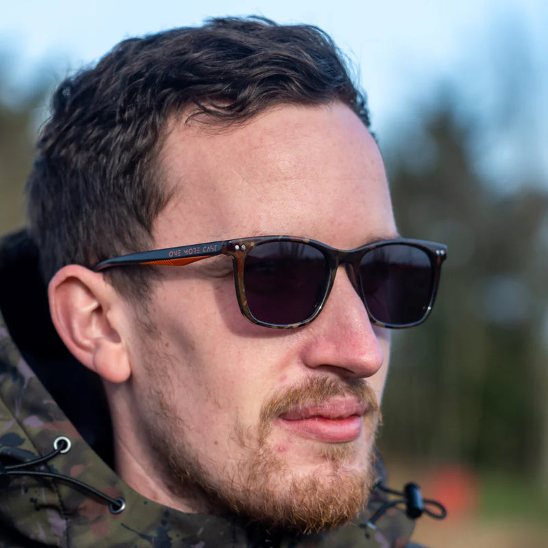 Load image into Gallery viewer, OMC Otton Polarised Sunglasses
