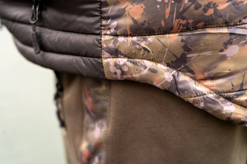 Load image into Gallery viewer, OMC Splash Camo Knight Puffer Jacket
