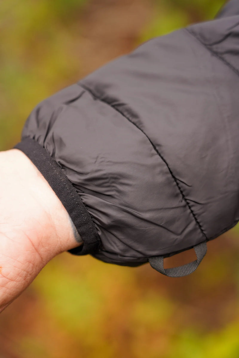 Load image into Gallery viewer, OMC Splash Camo Knight Puffer Jacket
