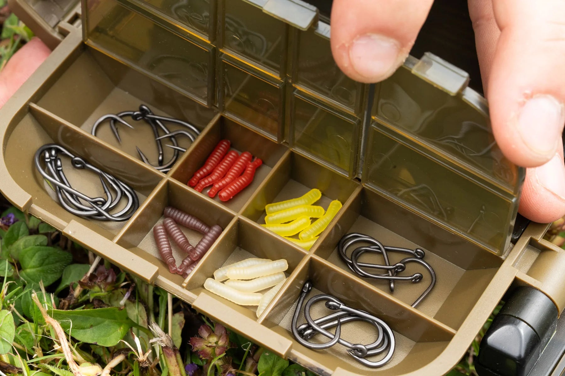 OMC The Mixed Grill Loaded Tackle Box-4