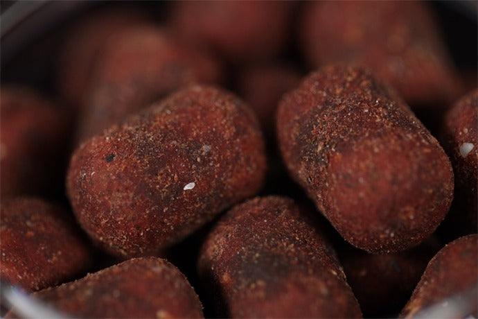 Load image into Gallery viewer, Sticky Baits Bloodworm Dumbells
