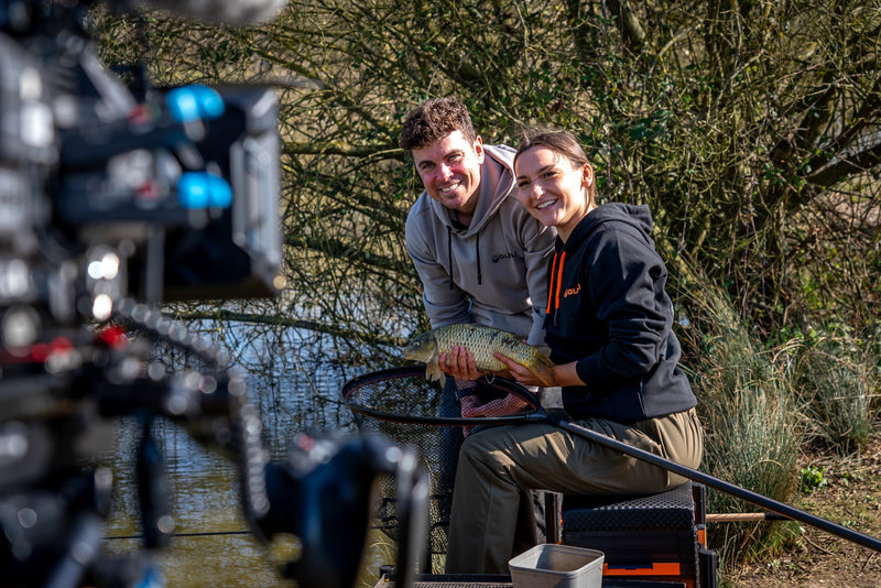 Load image into Gallery viewer, Tackle Guru - Guru 10&#39; Float Rod &amp; Reel Combo
