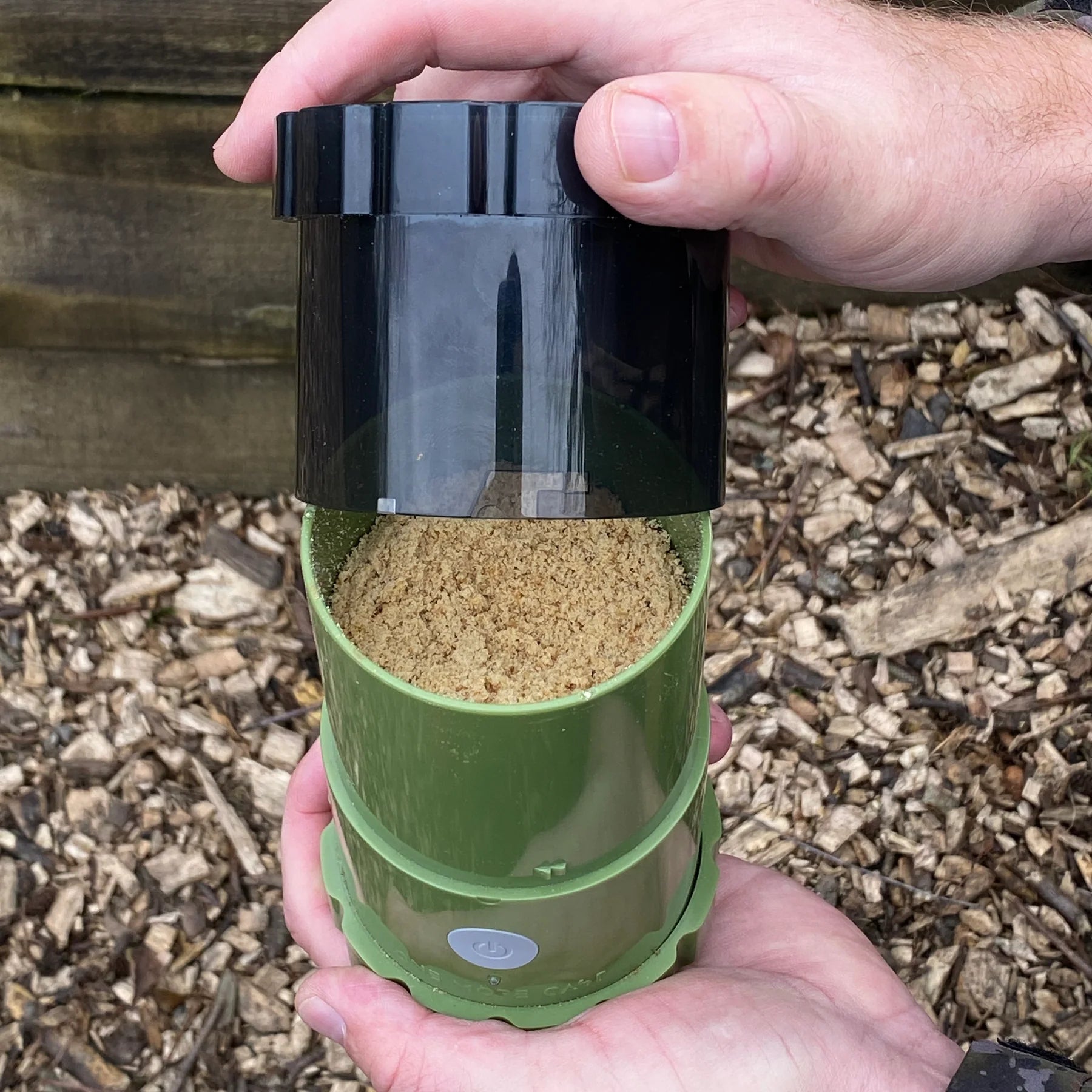 OMC B8M8 Electronic Bait Grinder-4