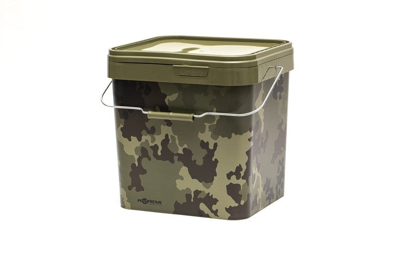 Korda - Bucket Light Kamo-1