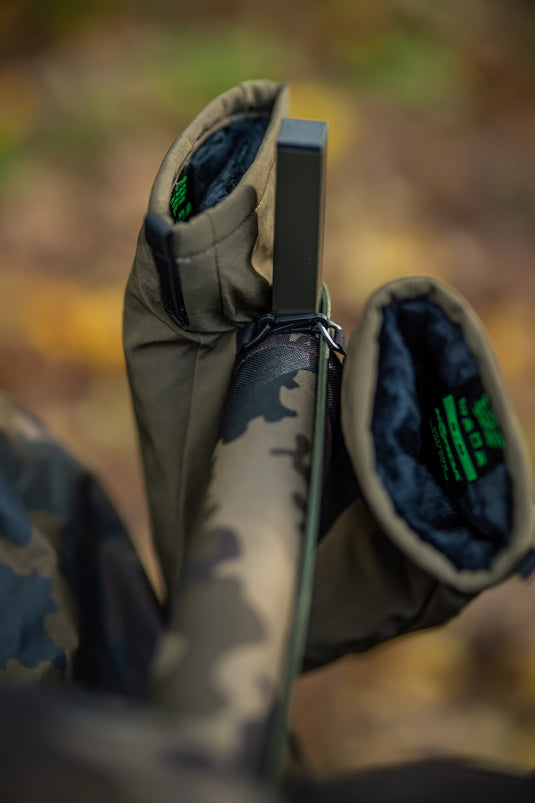 Korda - Polar Mittens | Dark Olive