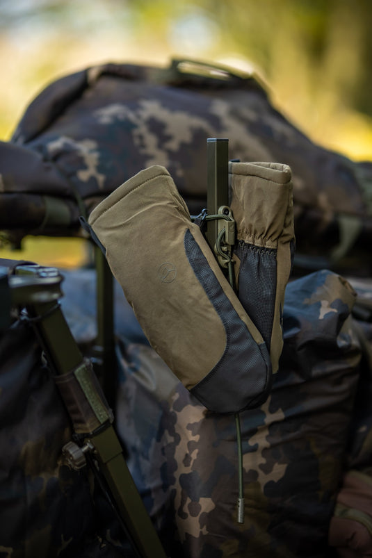 Korda - Polar Mittens | Dark Olive