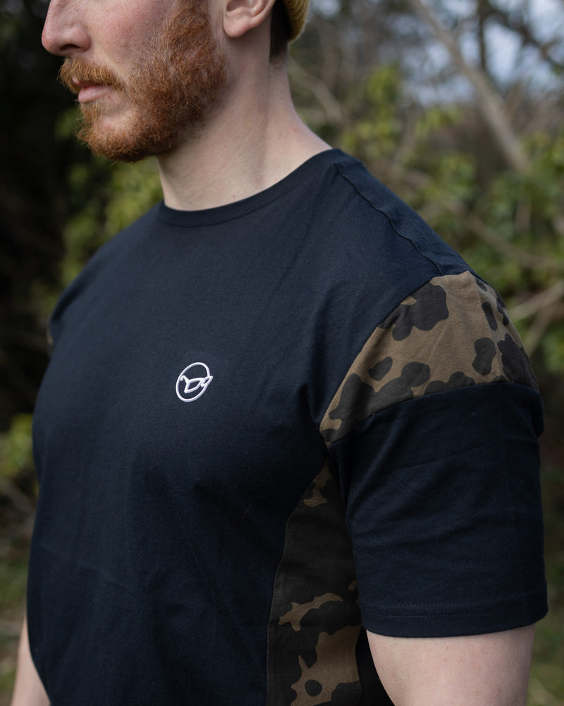 Load image into Gallery viewer, Korda - Cut Tee | Black
