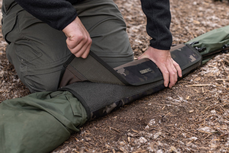 Korda - Compac Brolly Wrap Dark Kamo-5