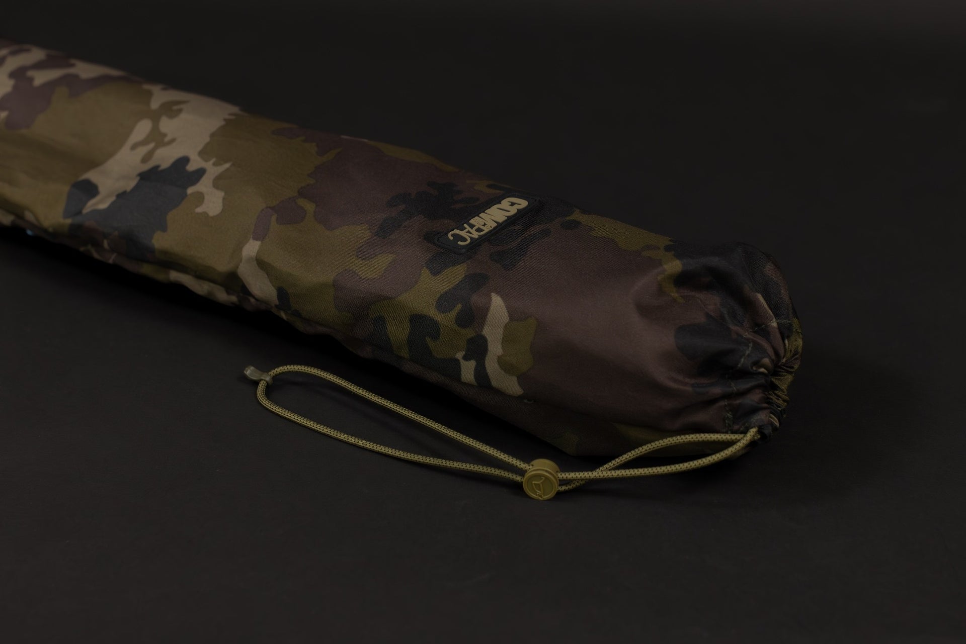 Korda - Compac Retainer Sling Dark Kamo