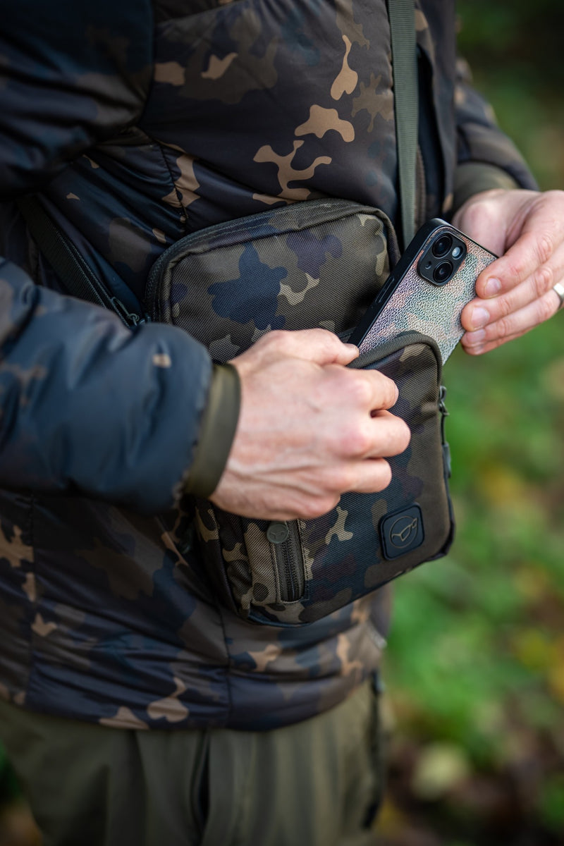 Load image into Gallery viewer, Korda - Essentials Pouch | Dark Kamo
