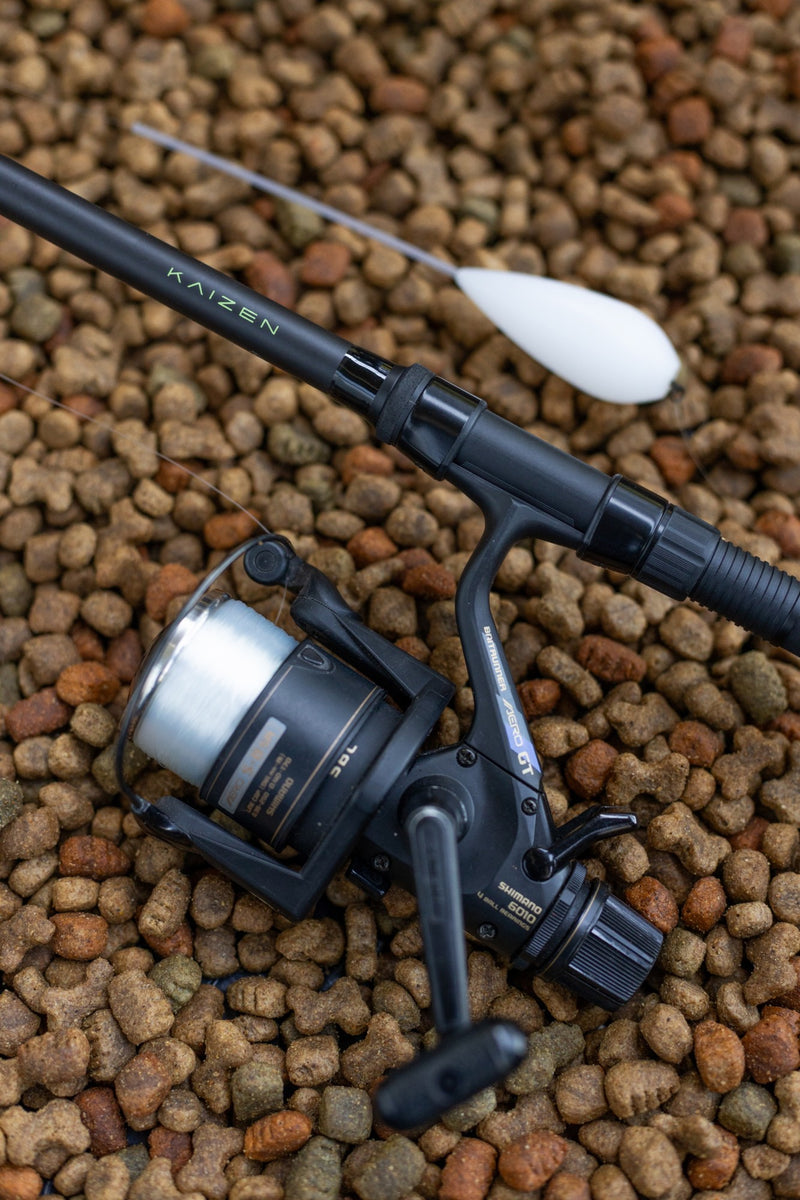 Load image into Gallery viewer, Korda - Kaizen Green 12ft 2.75lb Floater Rod
