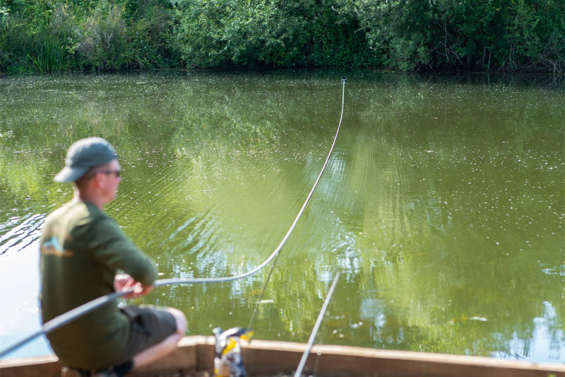 Load image into Gallery viewer, Spot On Bushwhacker Baiting Pole System 15m
