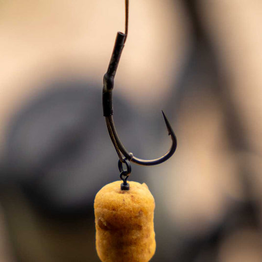 Avid Armorok Hooks Curve Shank