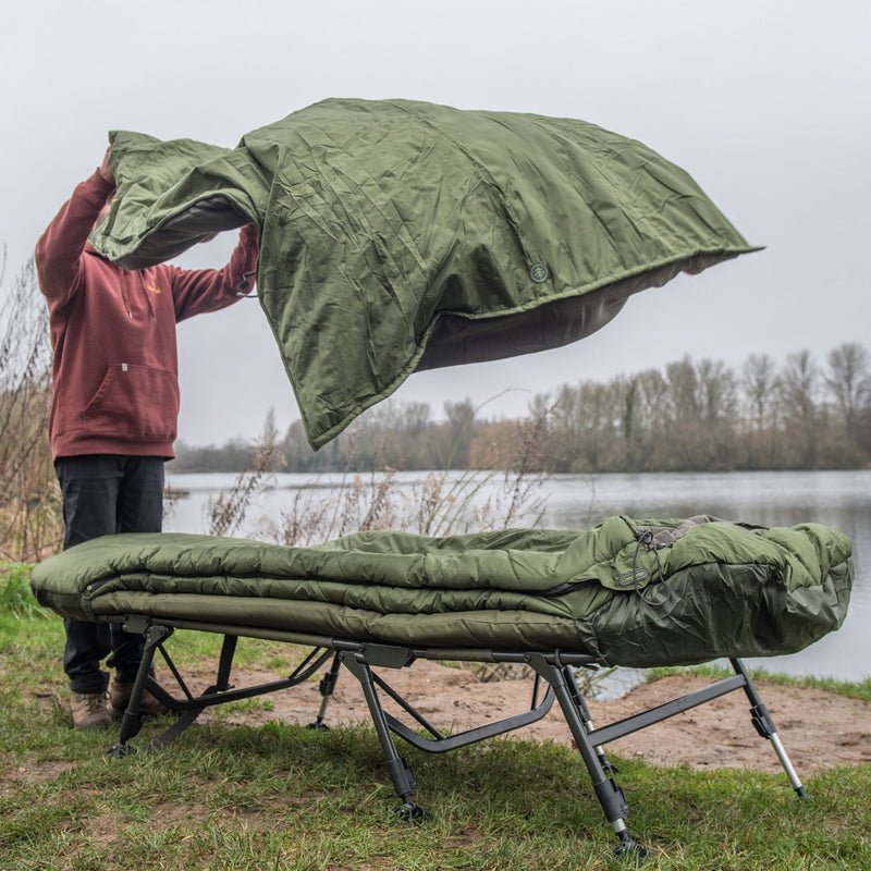 Load image into Gallery viewer, Wychwood Comforter Bed Cover
