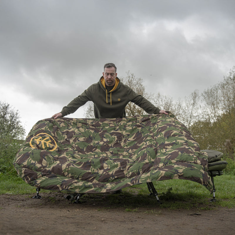 Wychwood Epic Tactical Thermal Bedchair Cover-3