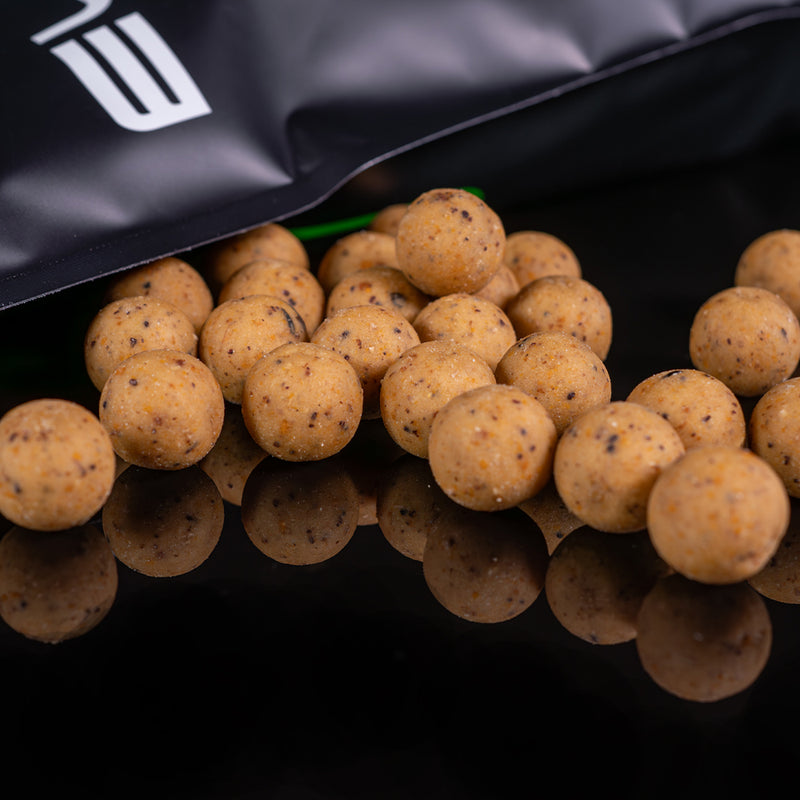 Load image into Gallery viewer, Elevate Baits Maple and Mulberry Boilie
