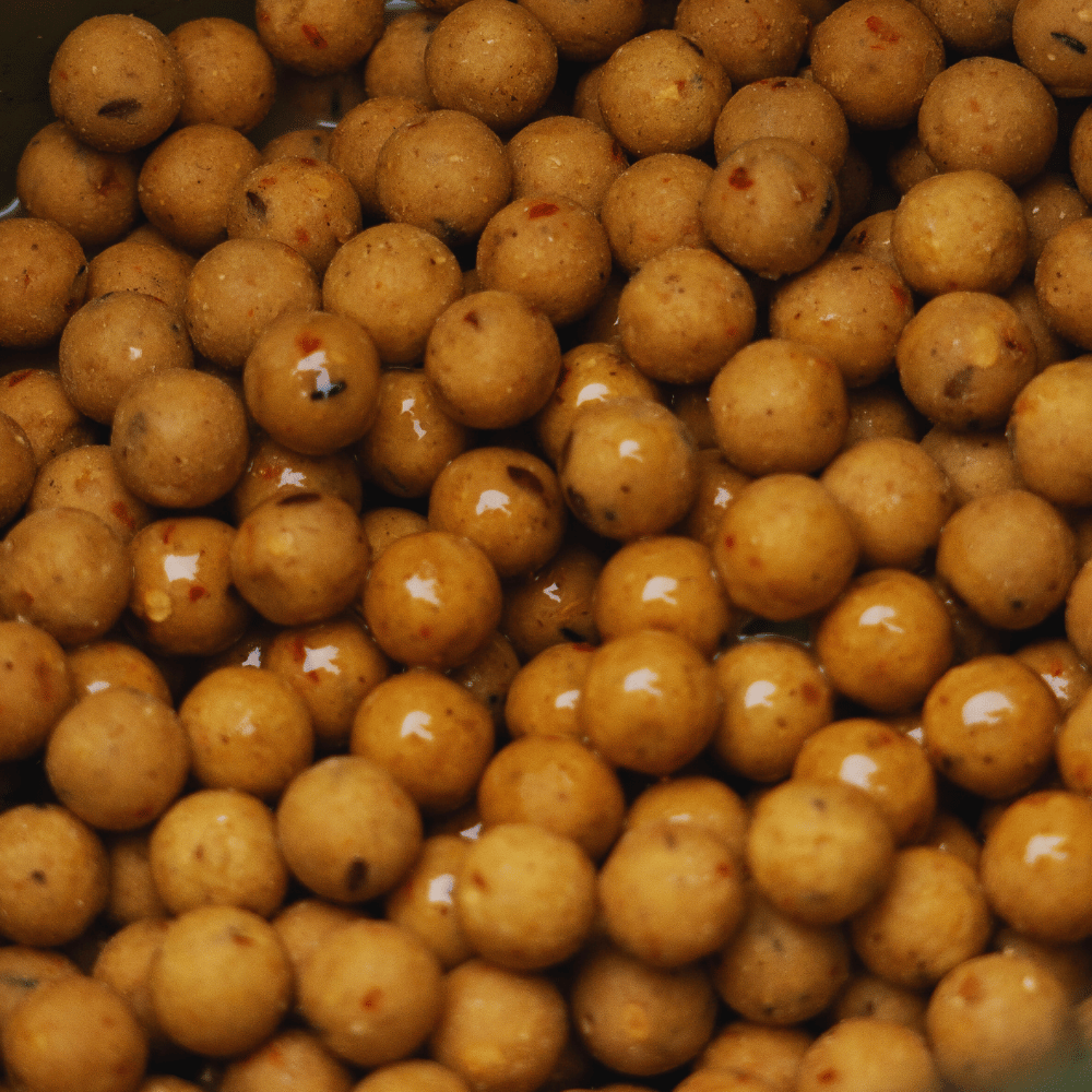 Dynamite Baits Peppered Fruit Boilies-3