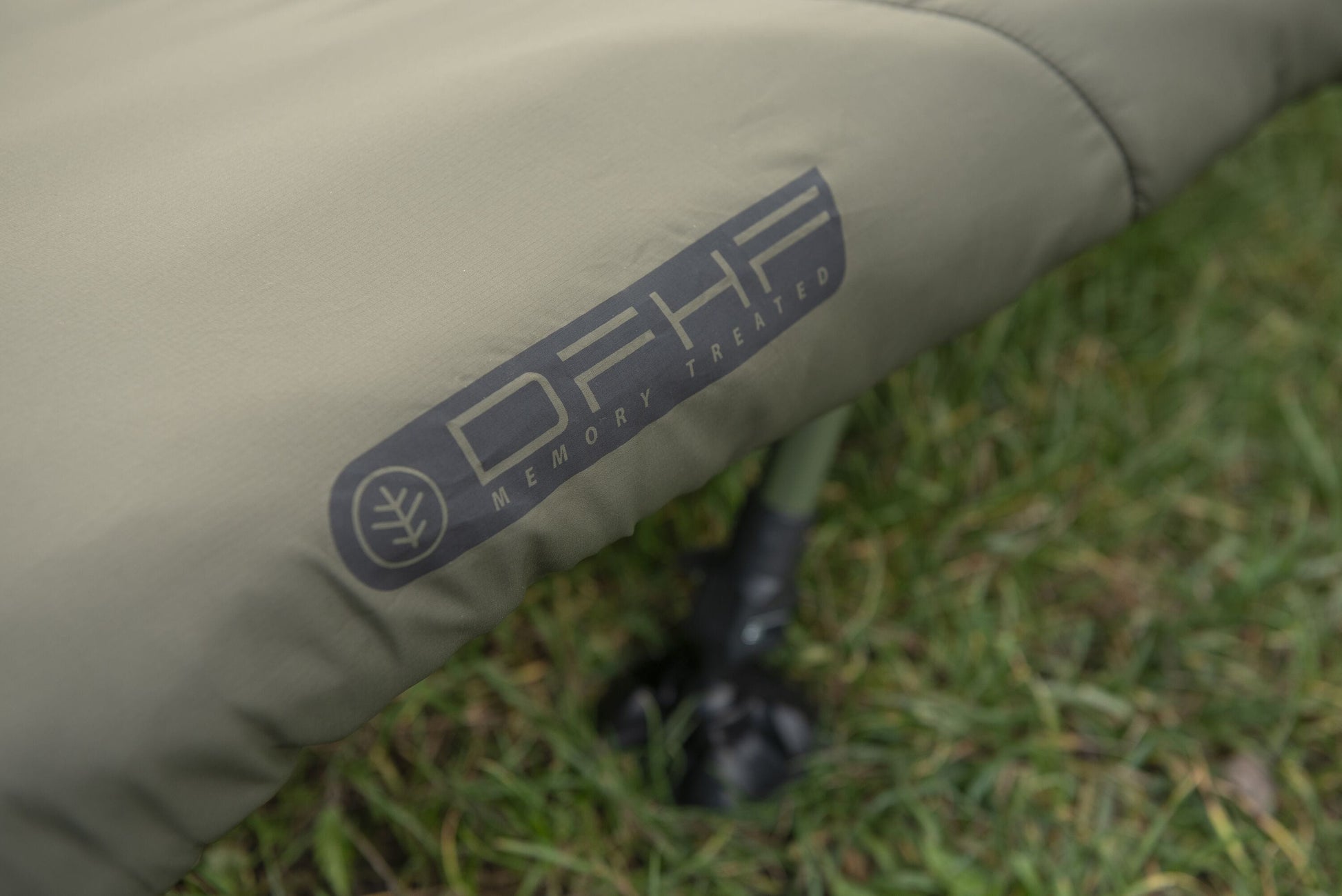 Wychwood Epic 6 Leg Bed Chair Sleep System-9